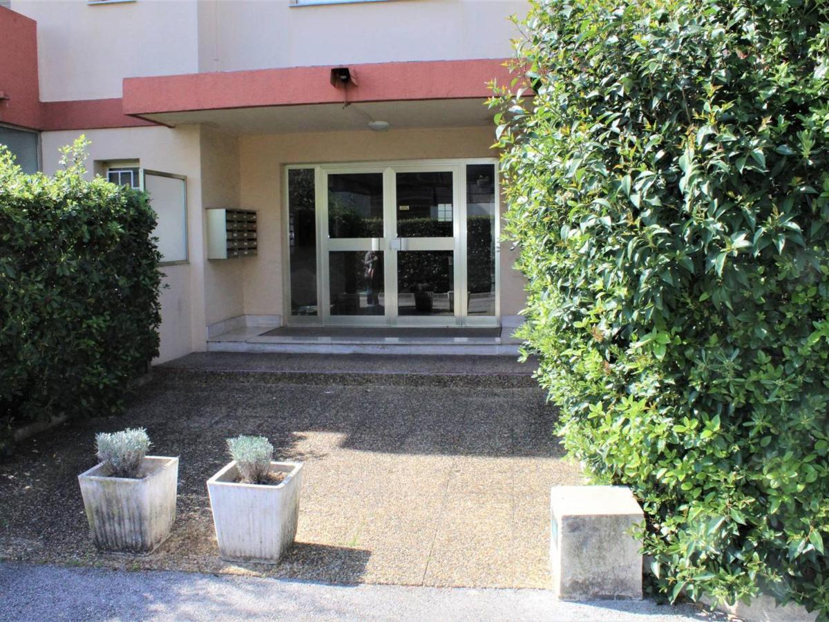 Apartment En Rdj Avec Jardin, A 3m, Clim Et Parking, - Fr-1-252a-74 *