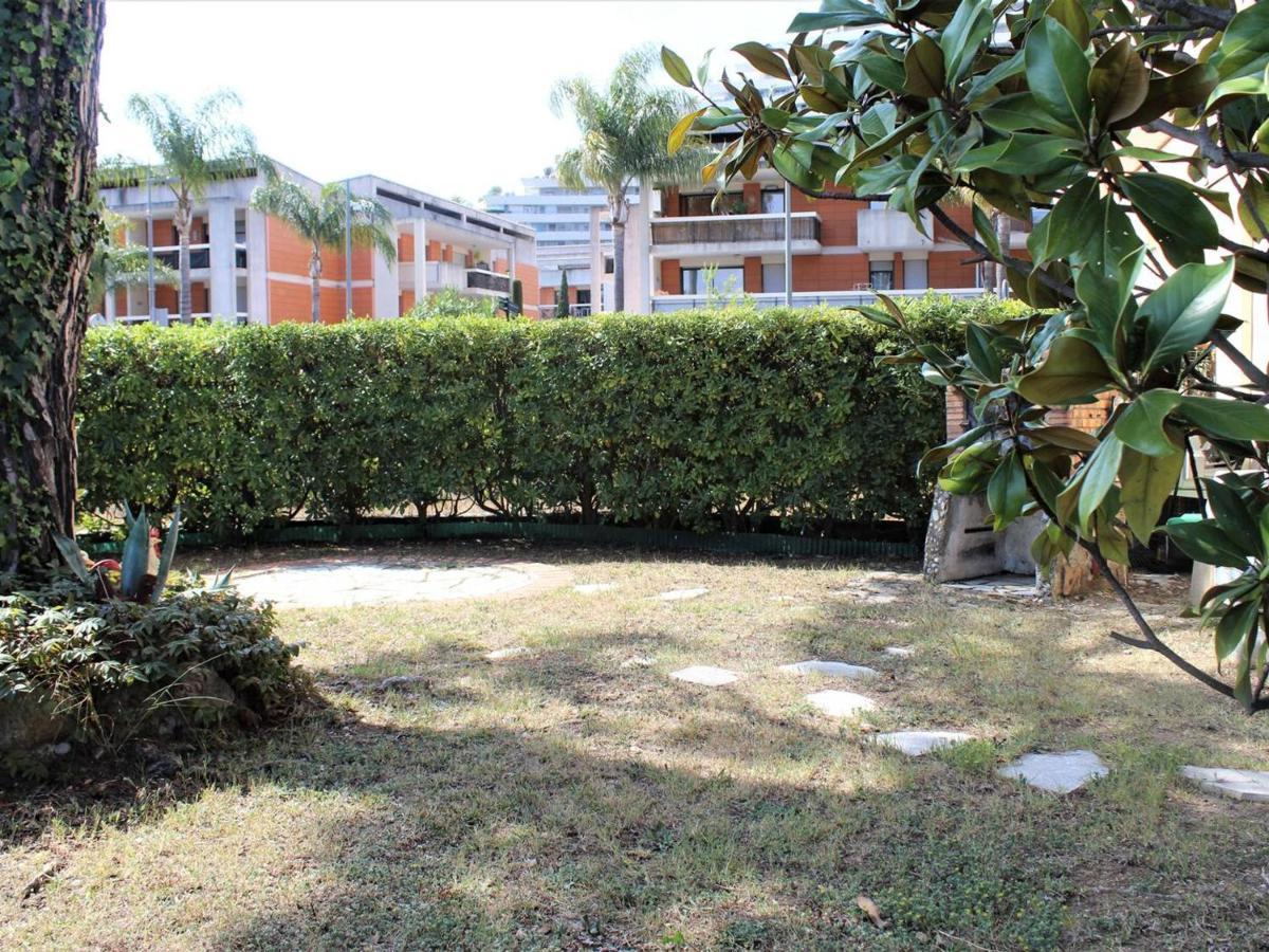 Apartment En Rdj Avec Jardin, A 3m, Clim Et Parking, - Fr-1-252a-74 Villeneuve-Loubet