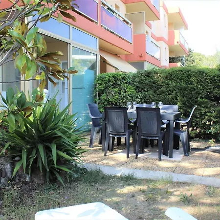 Studio En Rdj Avec Jardin, Plage A 3M, Clim Et Parking, Villeneuve-Loubet - Fr-1-252A-74 Exterior photo